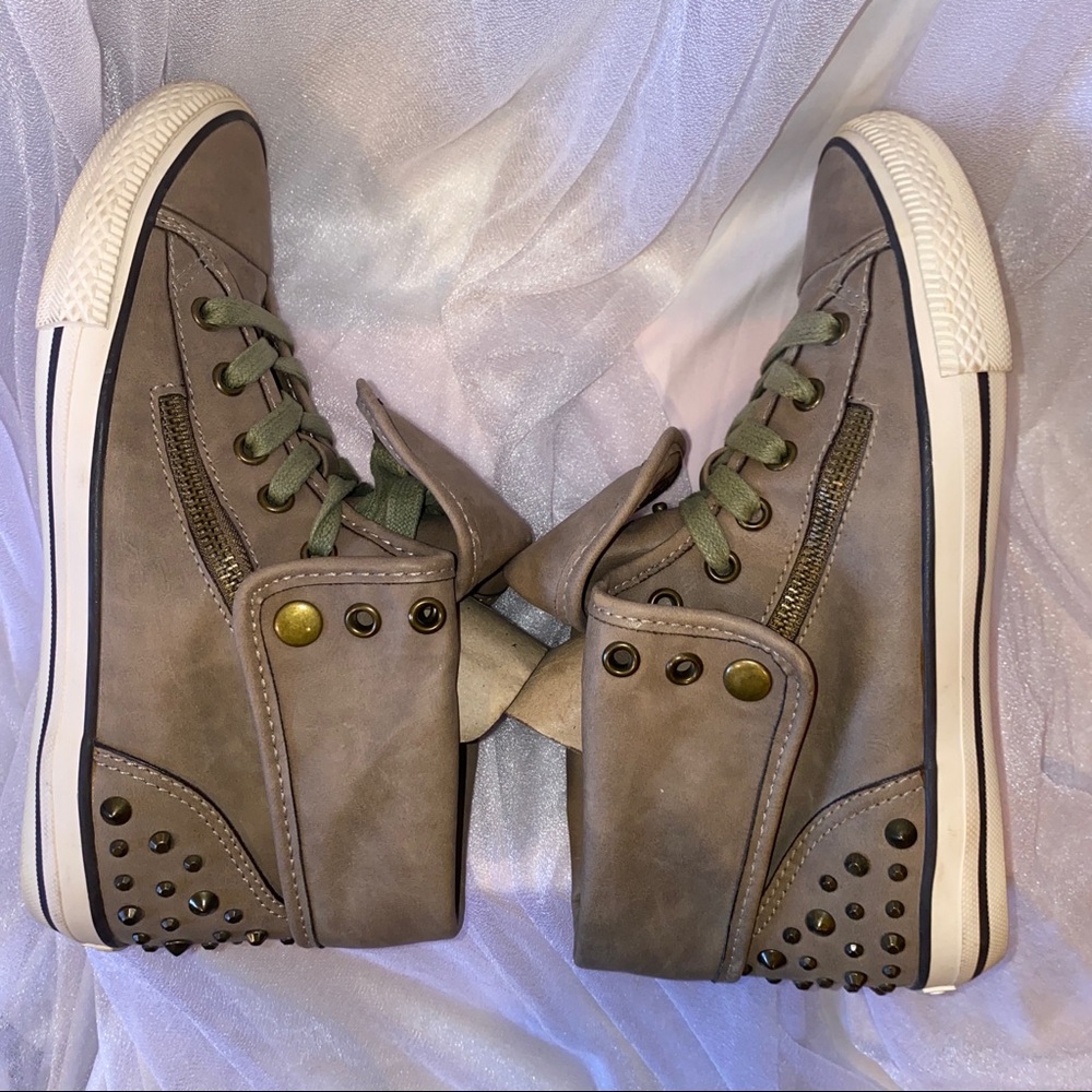 Aldo Women's Tan Studded High Top Sneakers Size 6.5 Edgy Zip Lace Up